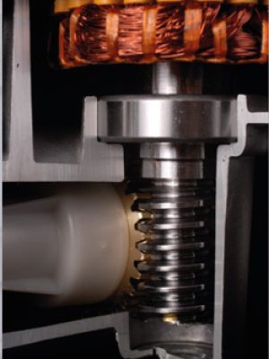 Corte esquemático de la mecánica interna y materiales de un motor Roger Brushless.